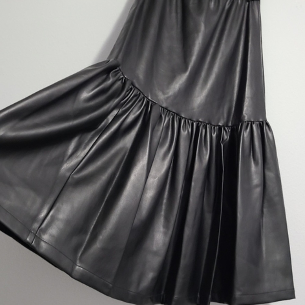 STAUD Orchid vegan leather midi skirt, size 2, black